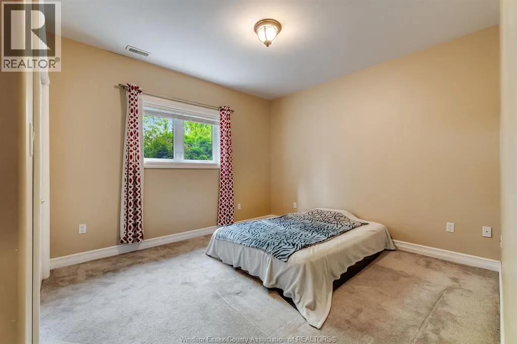 35 Normandy AVENUE
