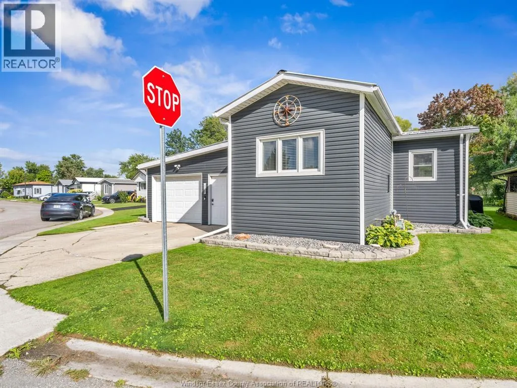 46 DIANE CRESCENT
