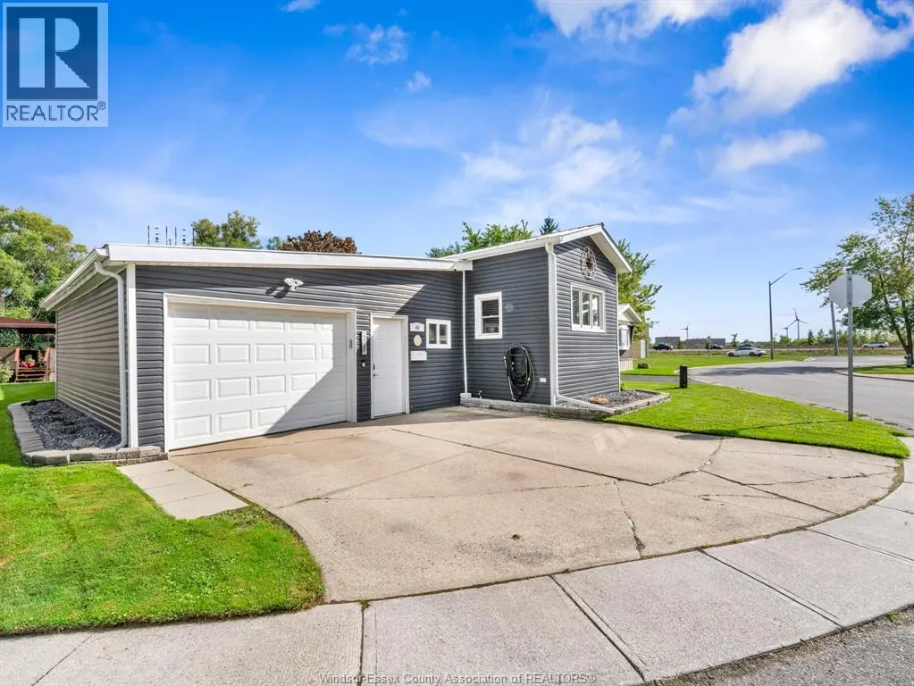 46 DIANE CRESCENT