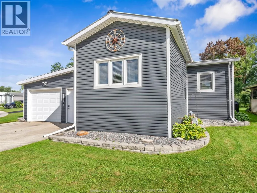 46 DIANE CRESCENT