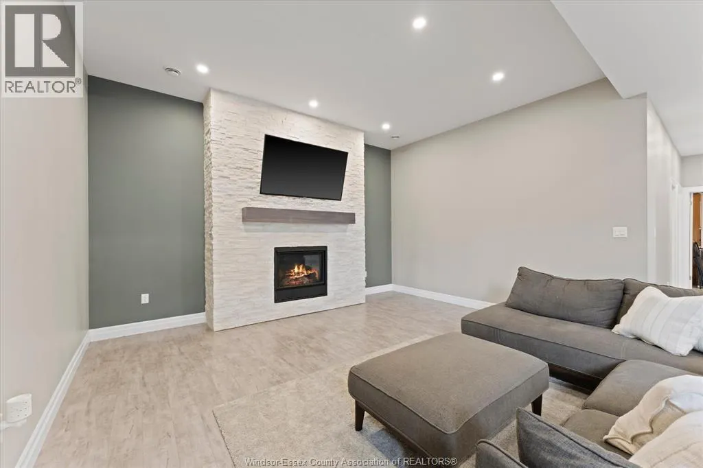 207 SUMMER STREET