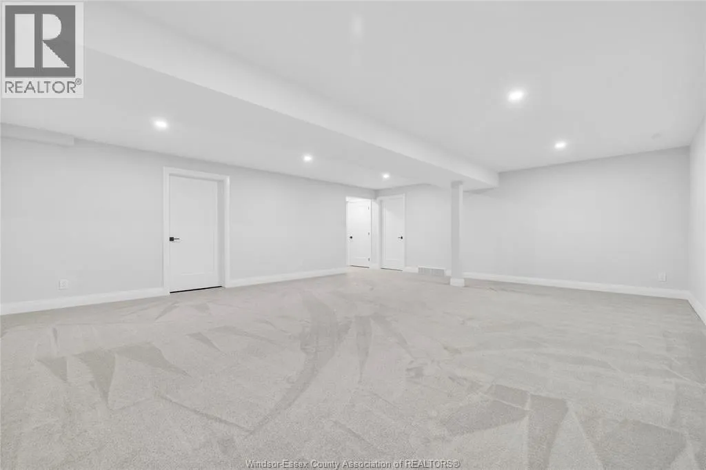 445 CASERTA CRESCENT