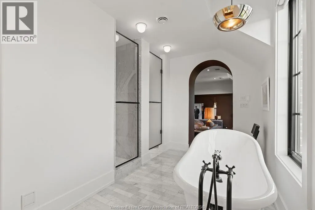 267 ELMGROVE DRIVE