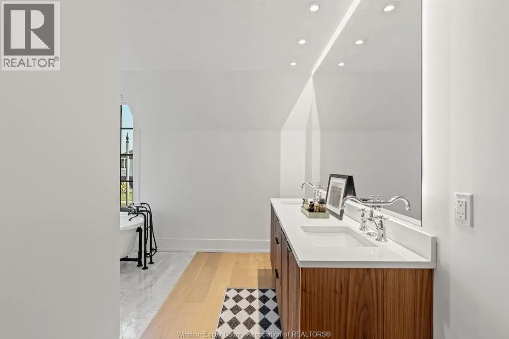 267 ELMGROVE DRIVE