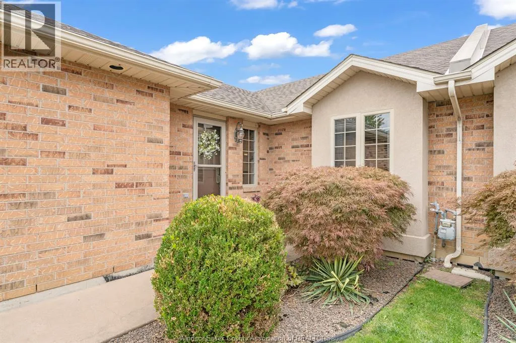 307 GOLFVIEW DRIVE