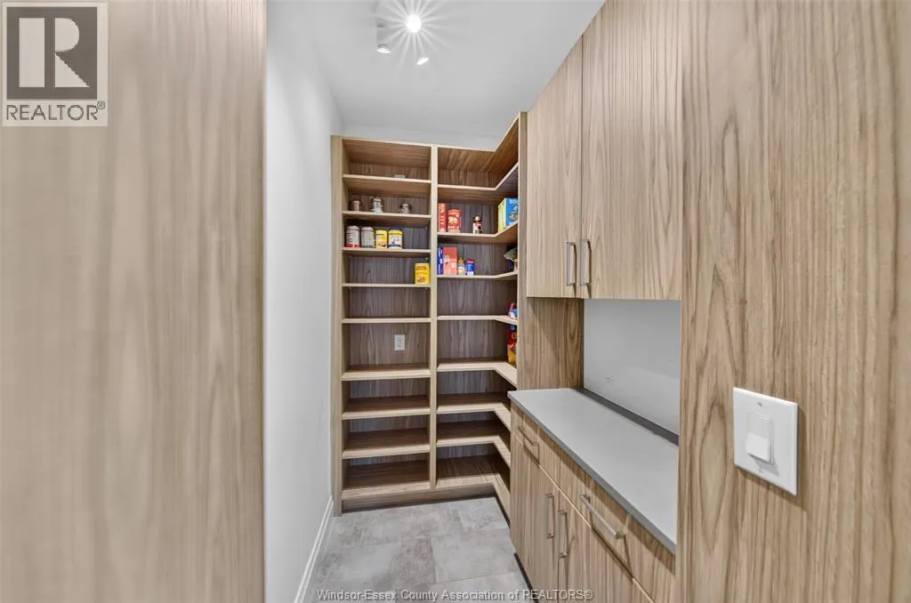 212 RAFIH CRESCENT