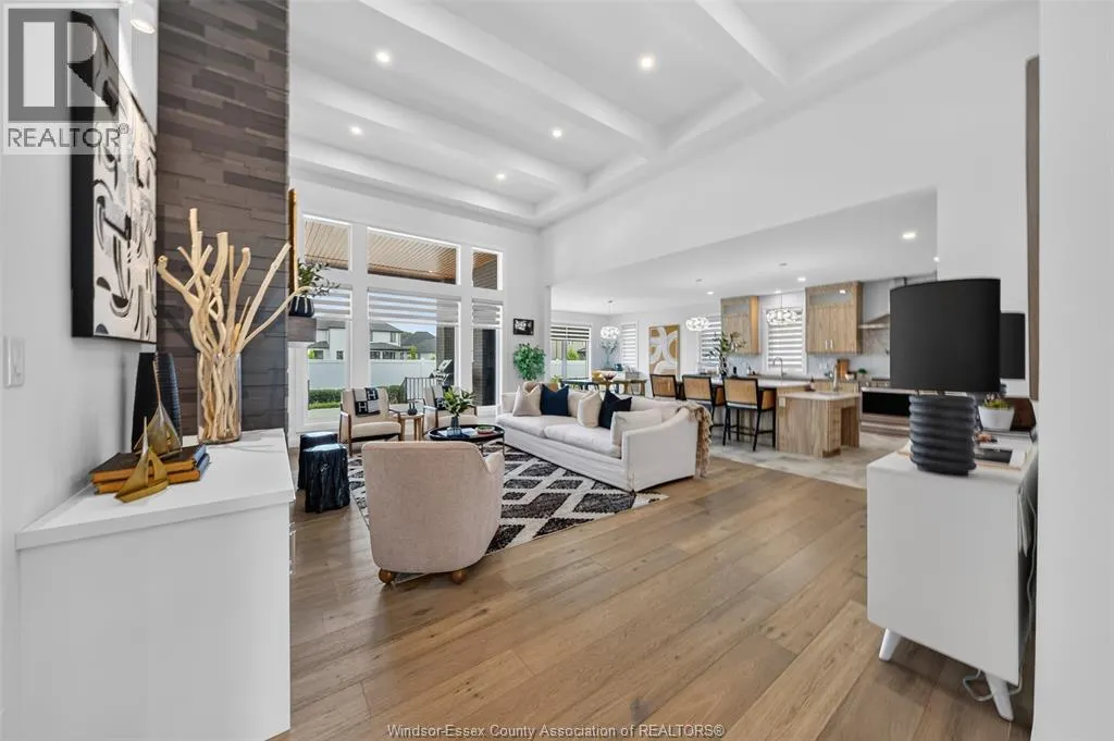 212 RAFIH CRESCENT