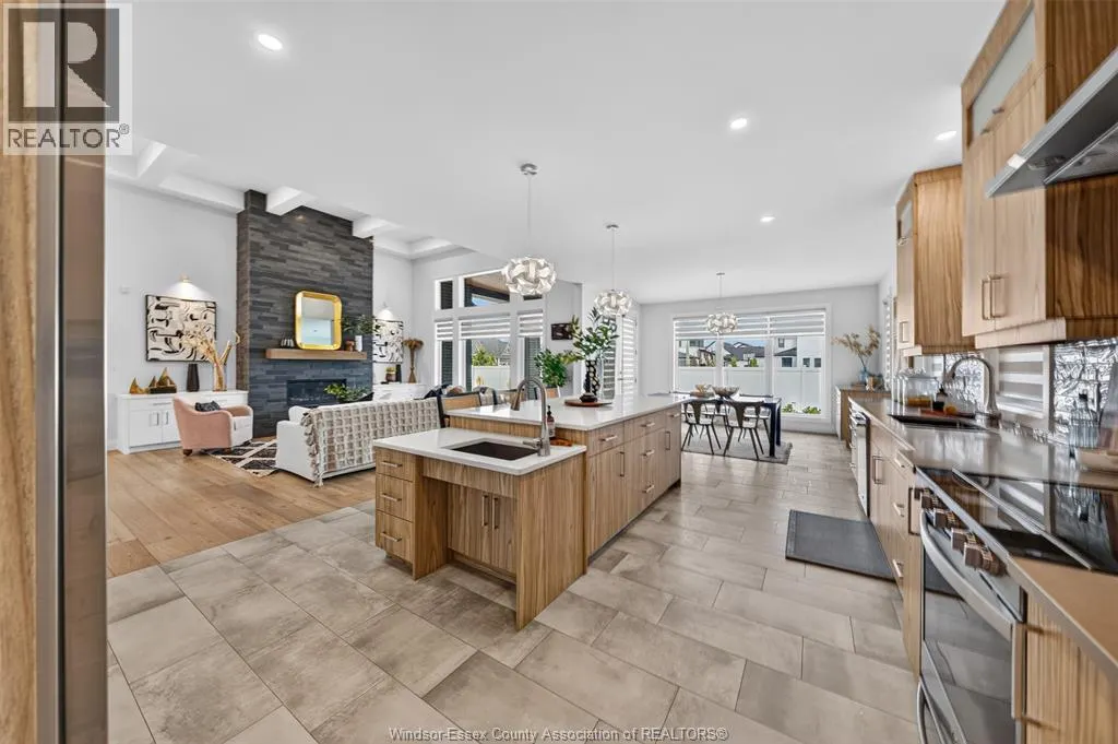 212 RAFIH CRESCENT