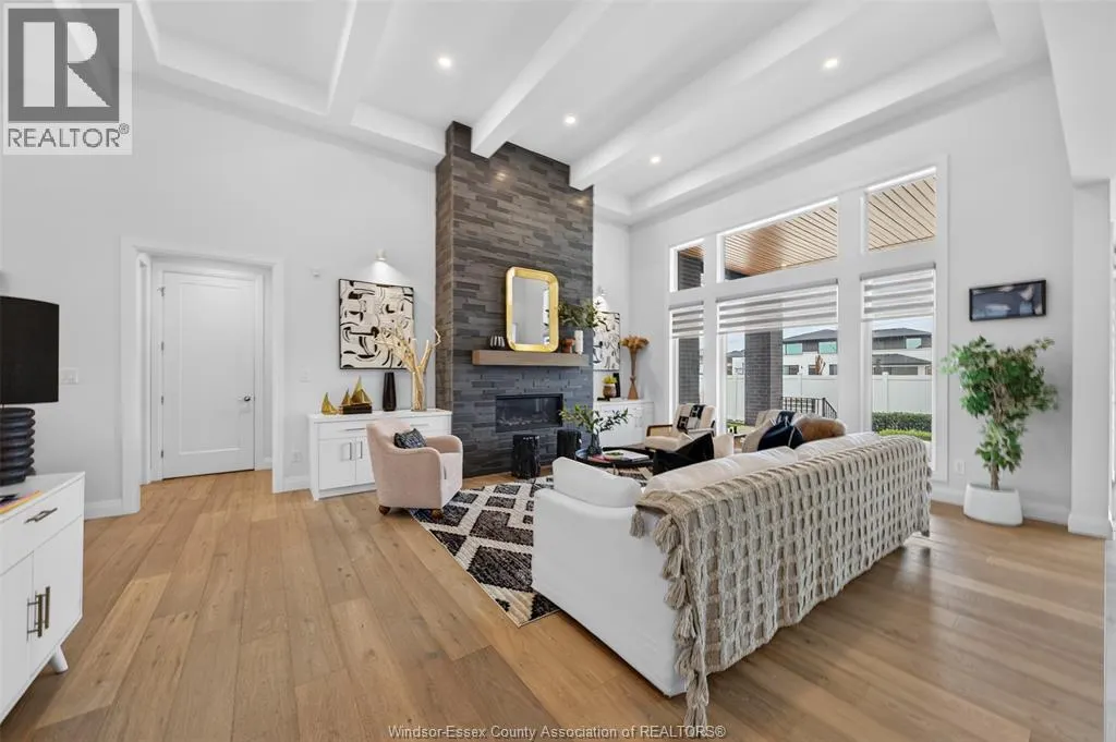 212 RAFIH CRESCENT
