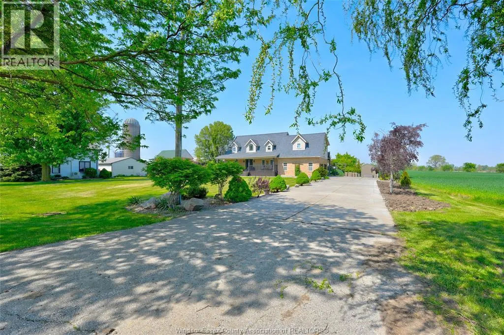 323 COUNTY RD 27 East