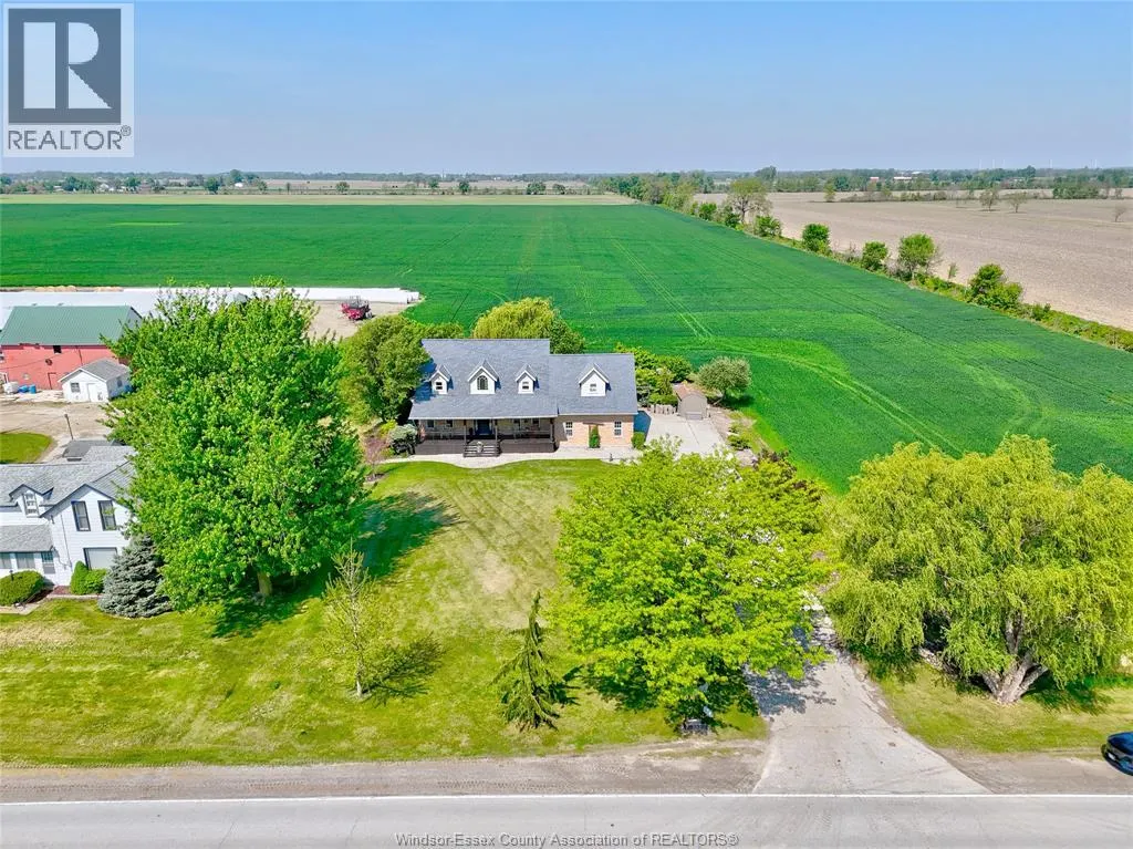 323 COUNTY RD 27 East