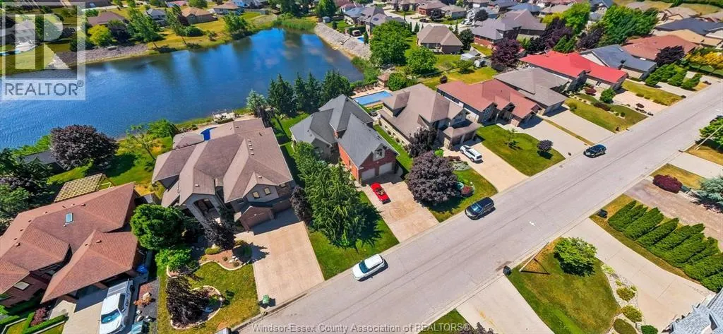 24 SANDY LAKE
