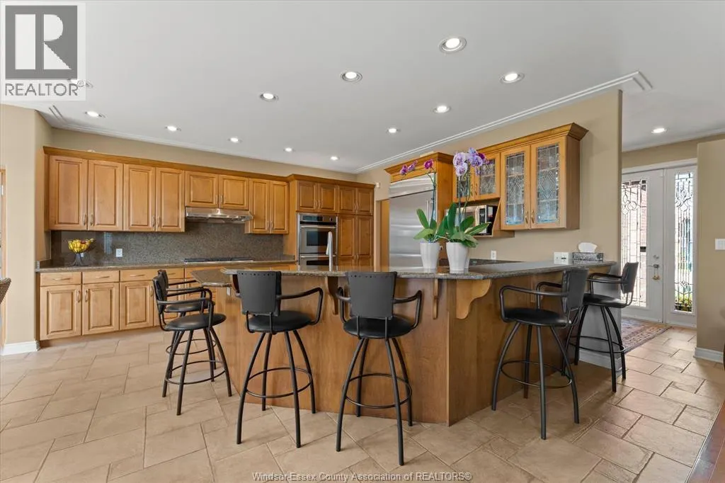 24 SANDY LAKE