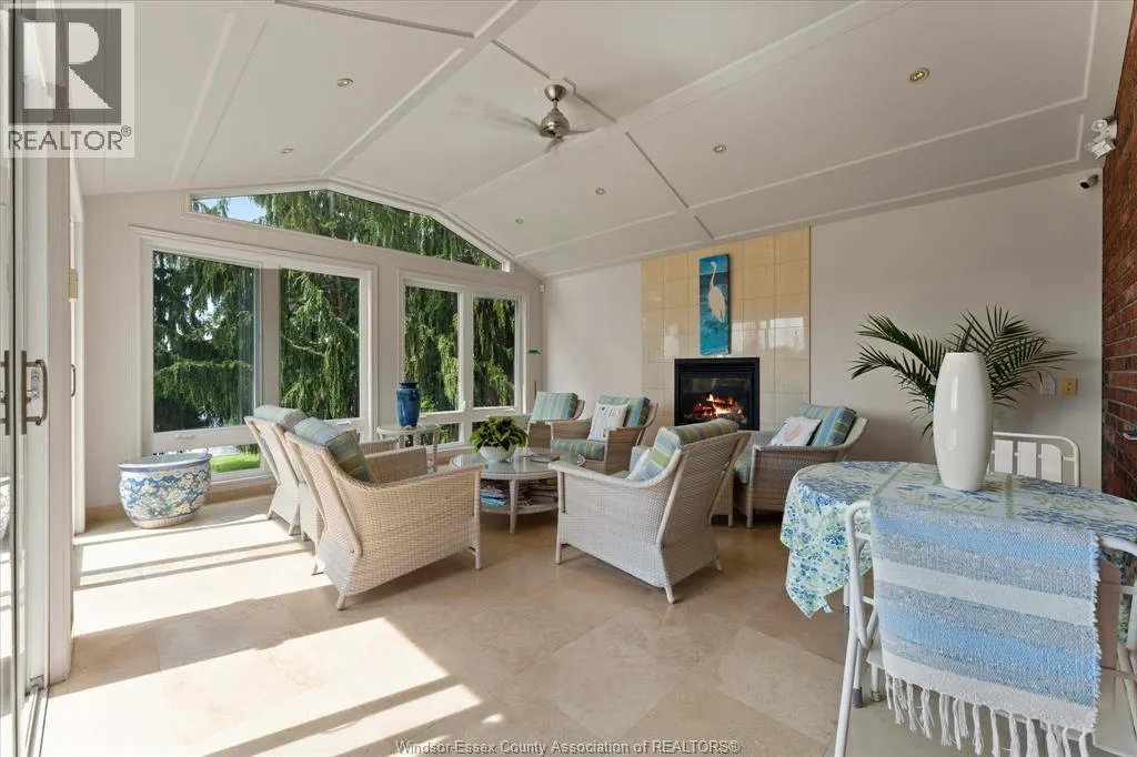24 SANDY LAKE