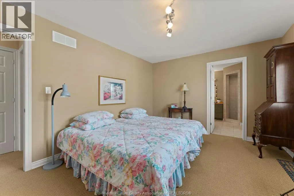 24 SANDY LAKE