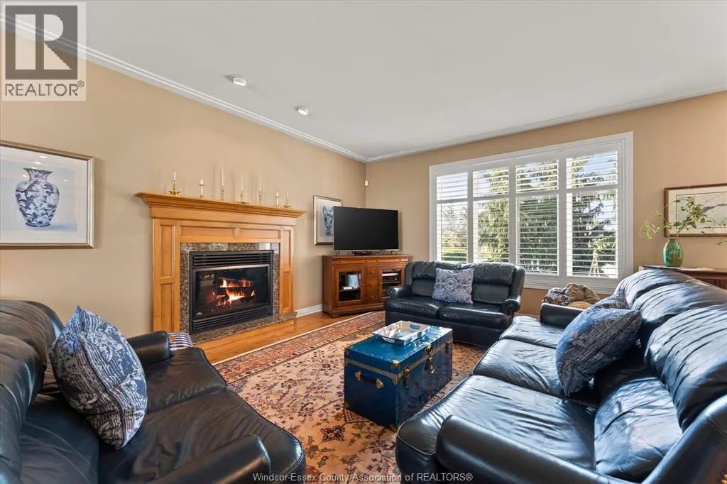 24 SANDY LAKE