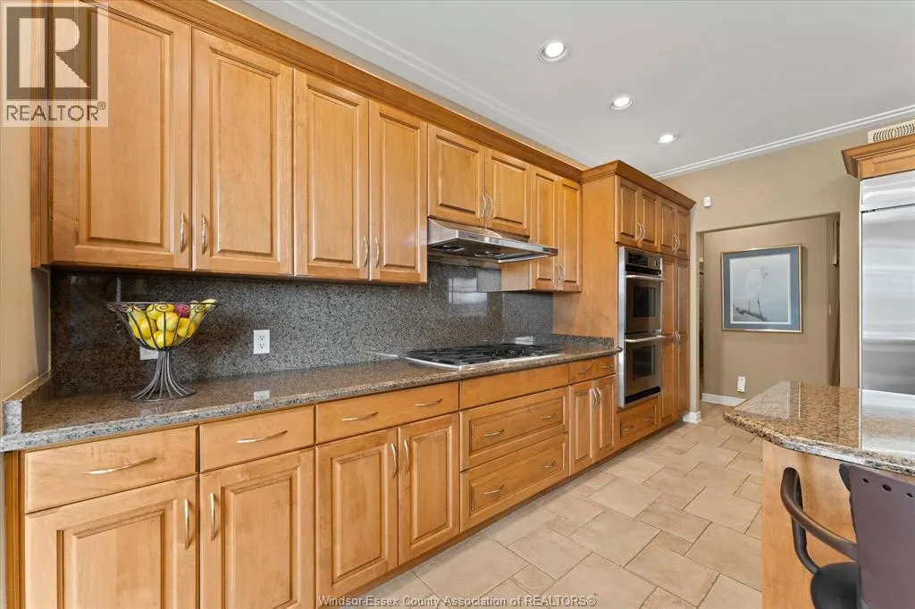 24 SANDY LAKE