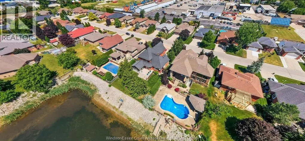 24 SANDY LAKE