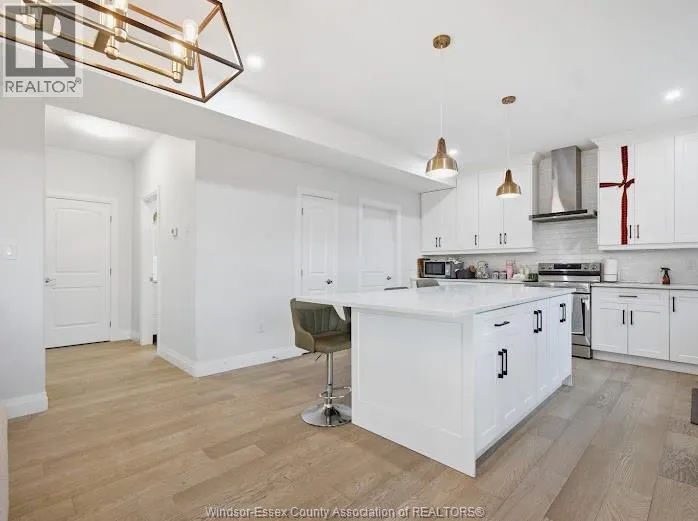 37 KINGSBRIDGE DRIVE