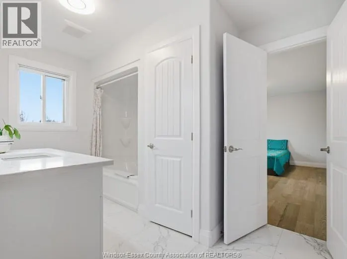 37 KINGSBRIDGE DRIVE