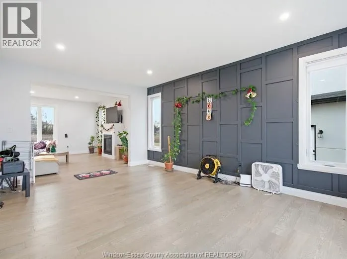 37 KINGSBRIDGE DRIVE