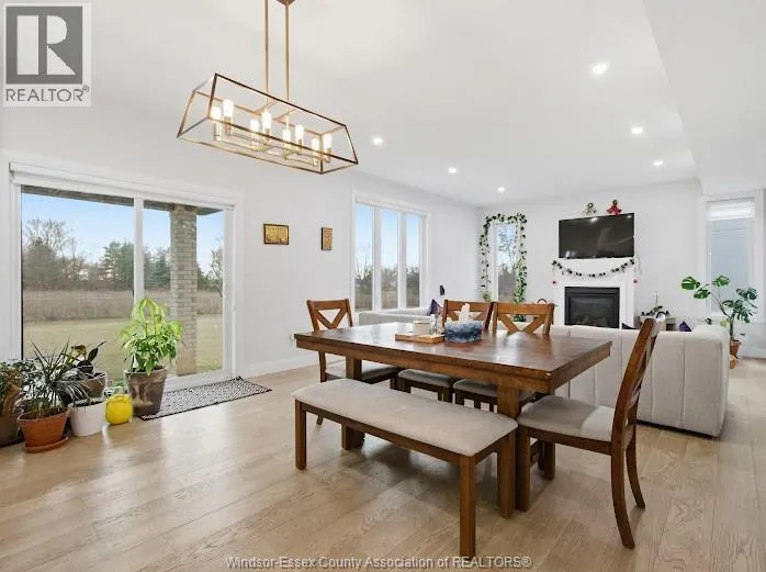 37 KINGSBRIDGE DRIVE