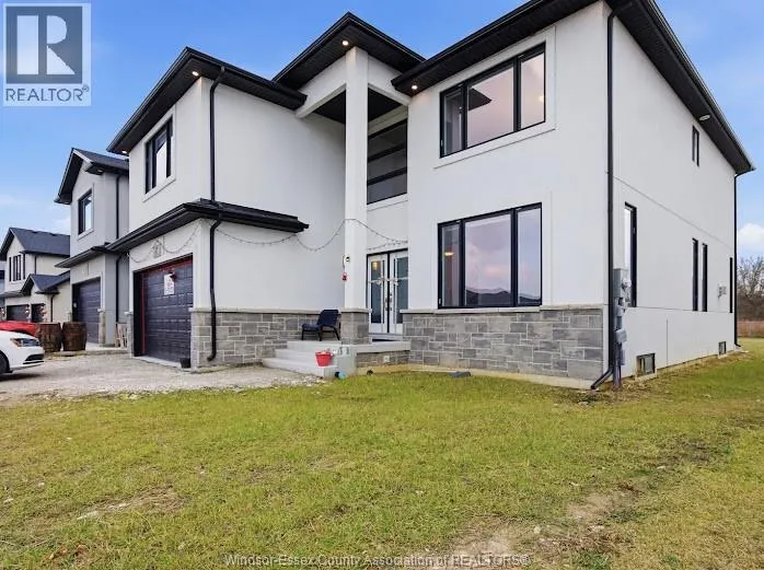 37 KINGSBRIDGE DRIVE