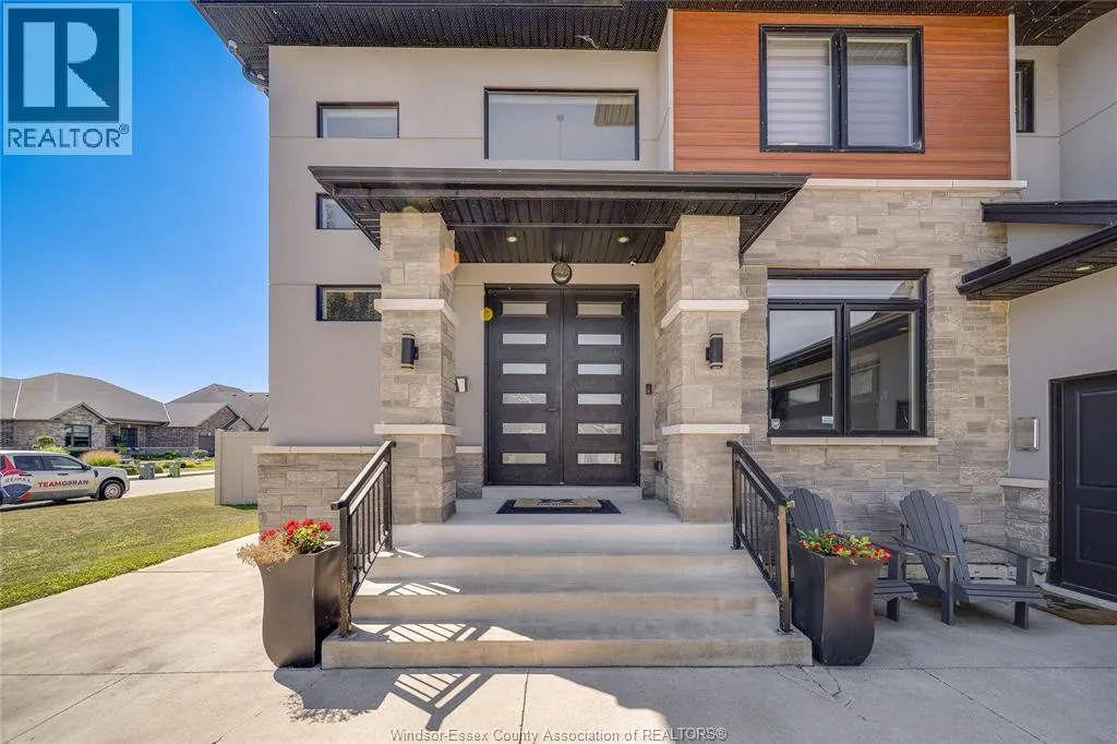 1140 REGENCY CRESCENT