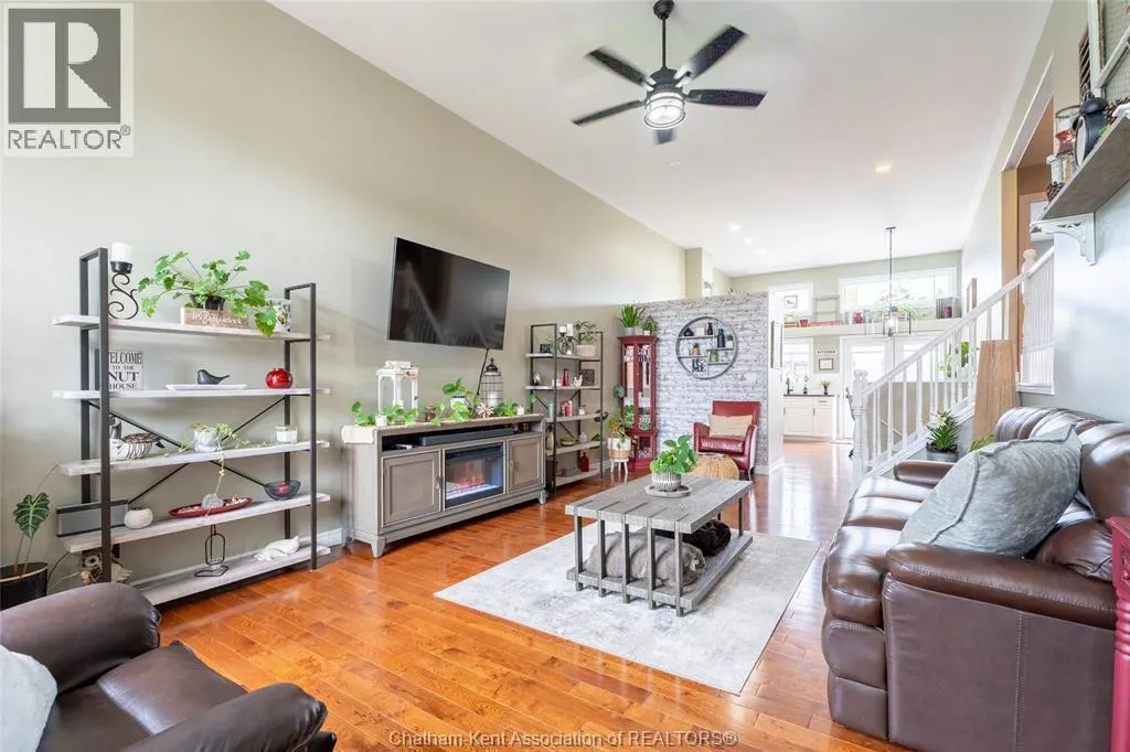 433 KEIL TRAIL North
