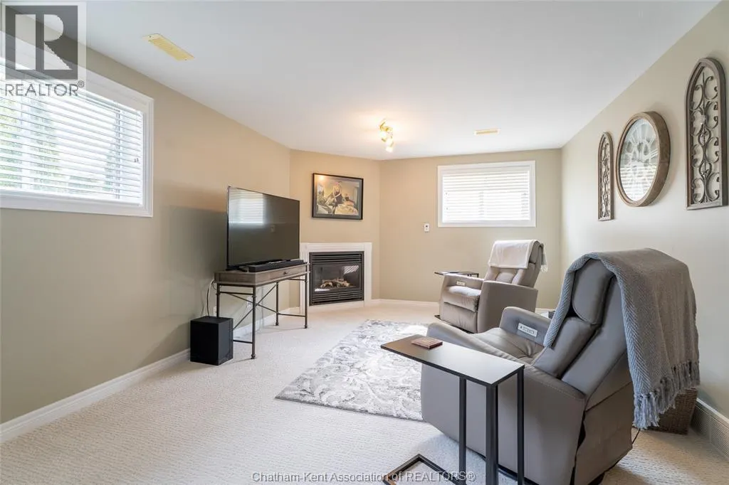 433 KEIL TRAIL North