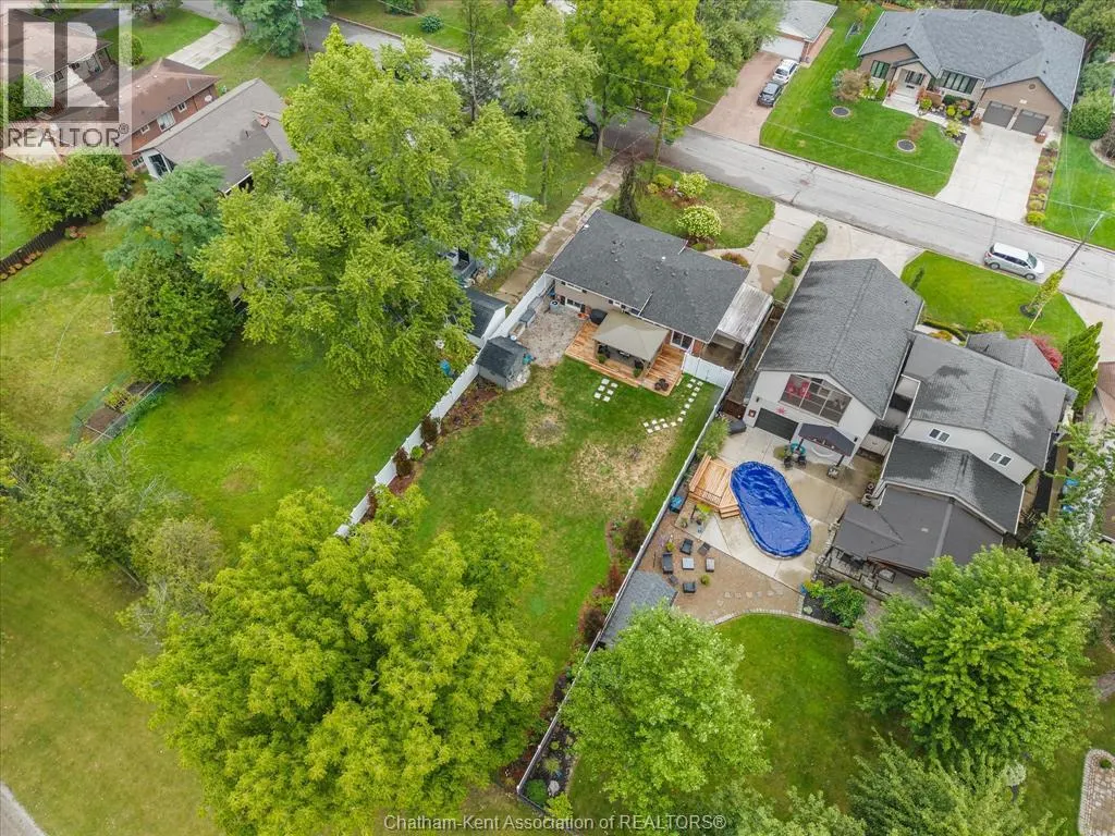 4113 Roseland DRIVE East