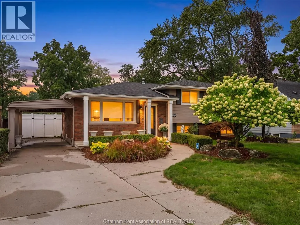 4113 Roseland DRIVE East