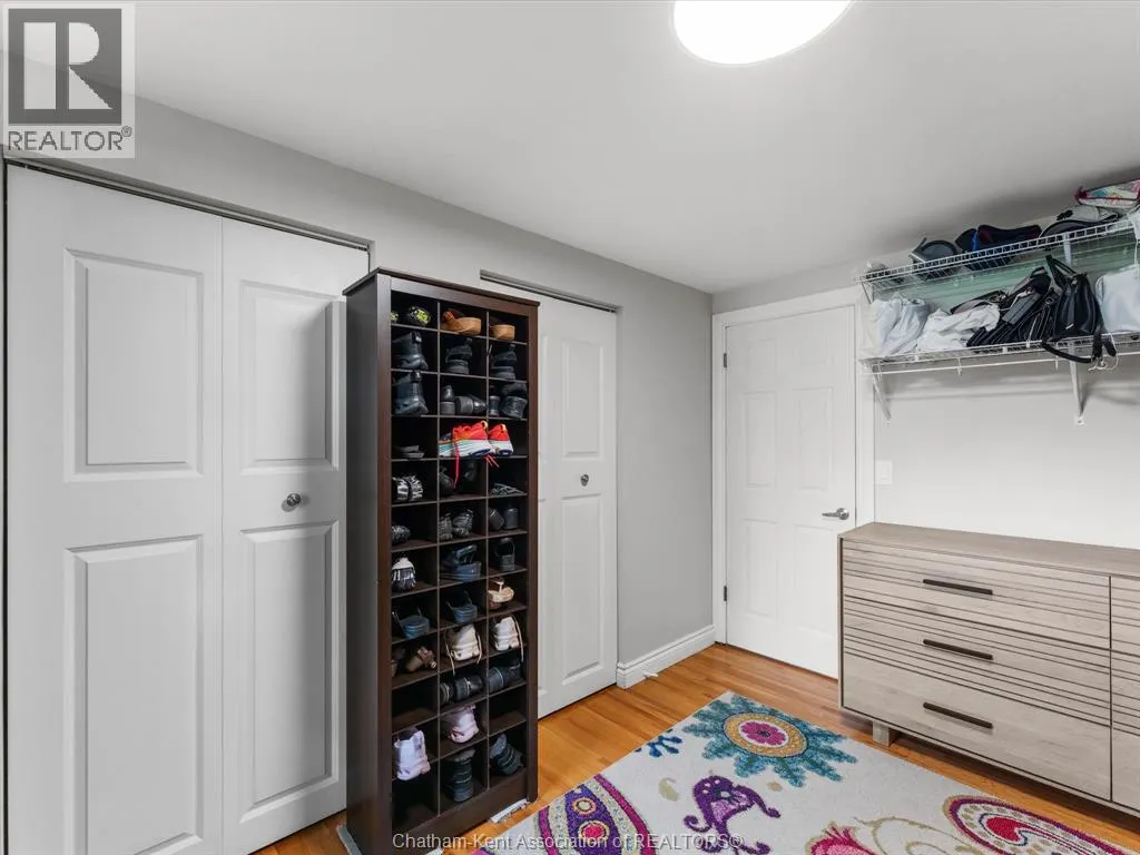 4113 Roseland DRIVE East