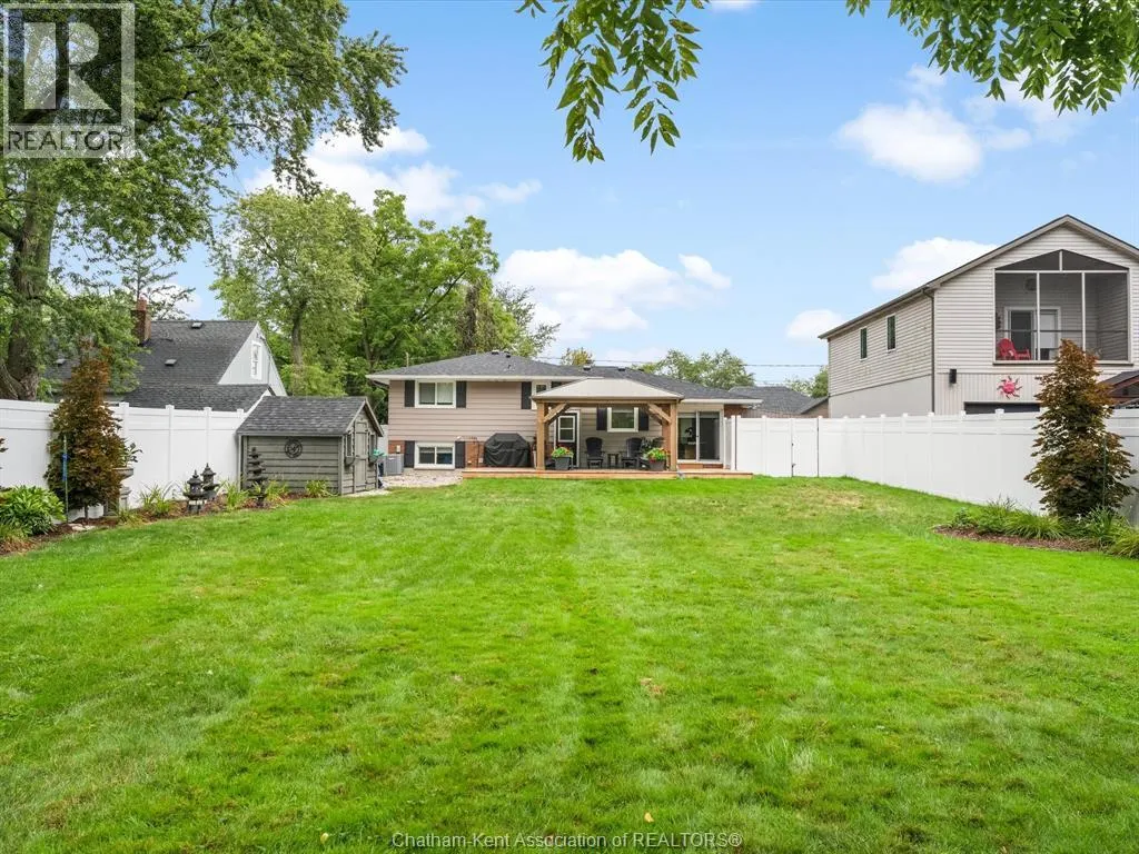 4113 Roseland DRIVE East