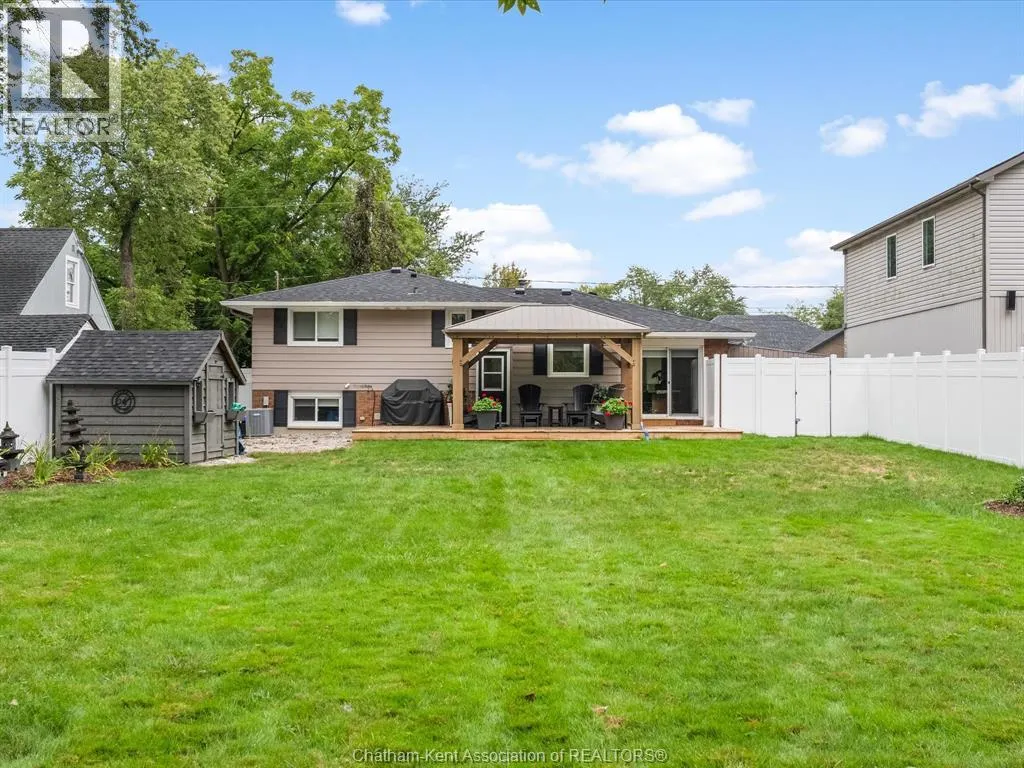 4113 Roseland DRIVE East