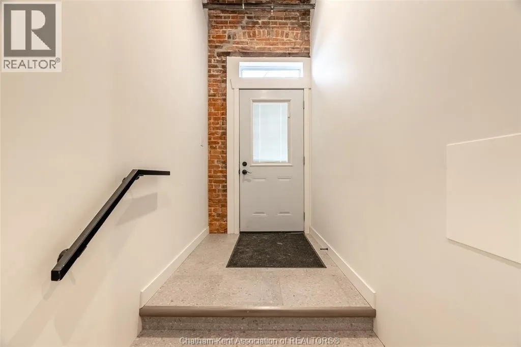 164 King STREET West Unit# 201
