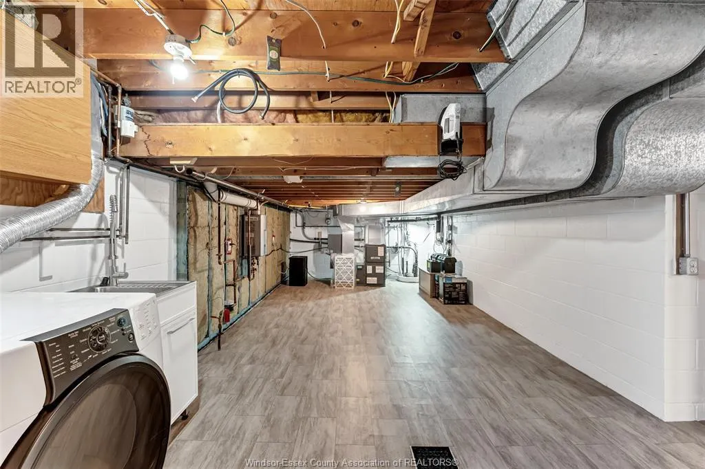 825 MORTON DRIVE