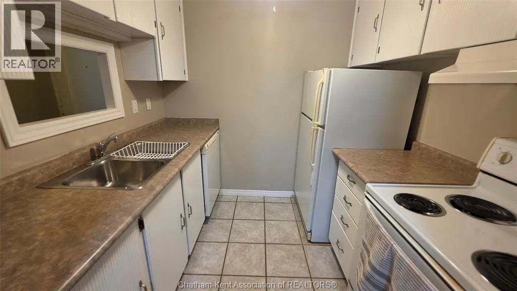 975 Grand AVENUE West Unit# 106