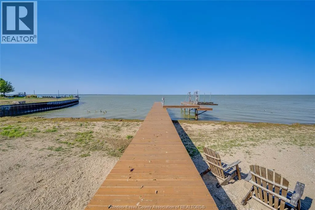 13902 RIVERSIDE DRIVE