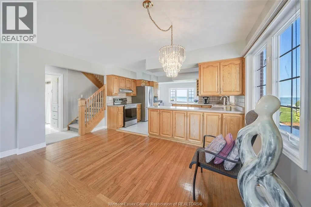 13902 RIVERSIDE DRIVE