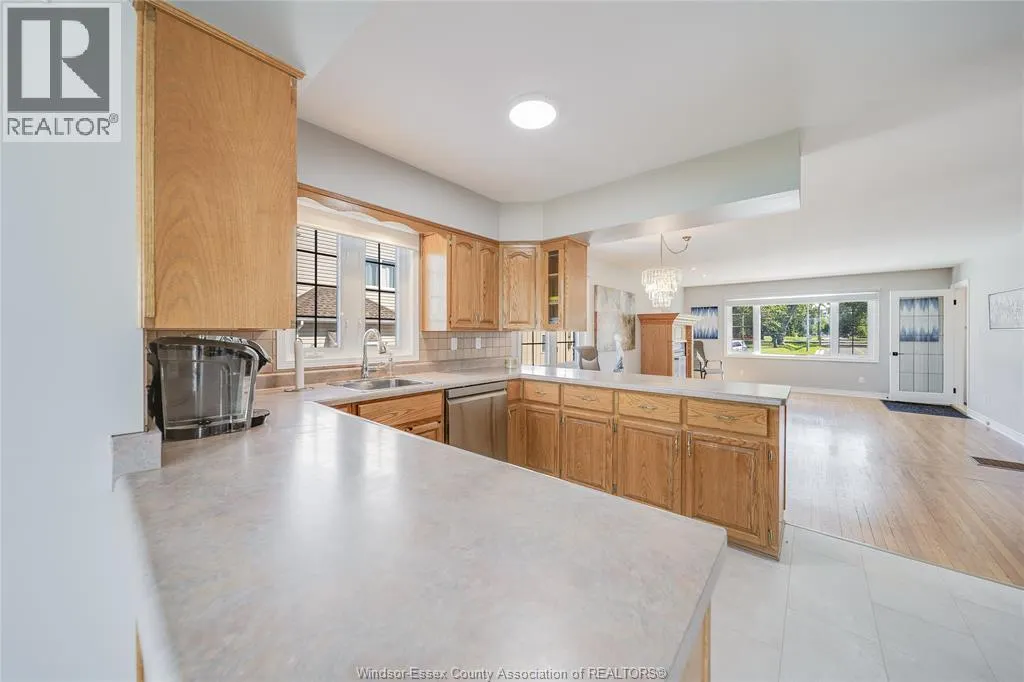 13902 RIVERSIDE DRIVE