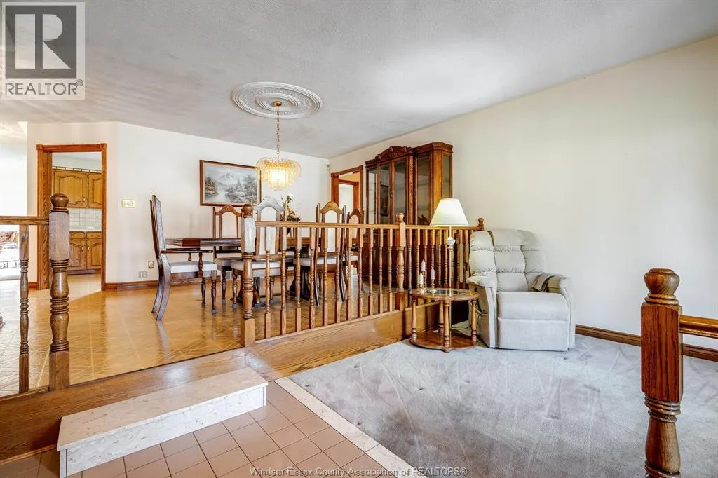5 Lucy CRESCENT