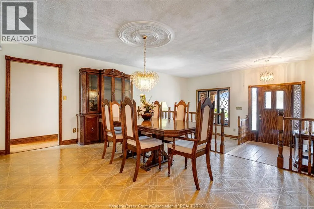 5 Lucy CRESCENT