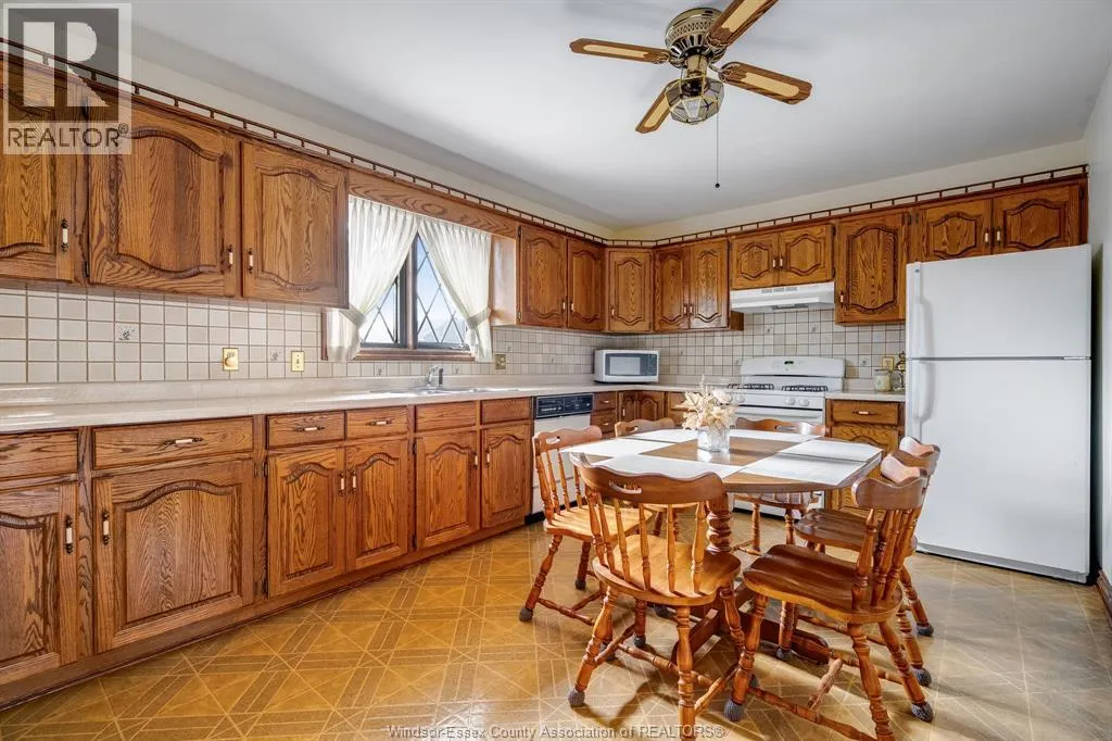 5 Lucy CRESCENT