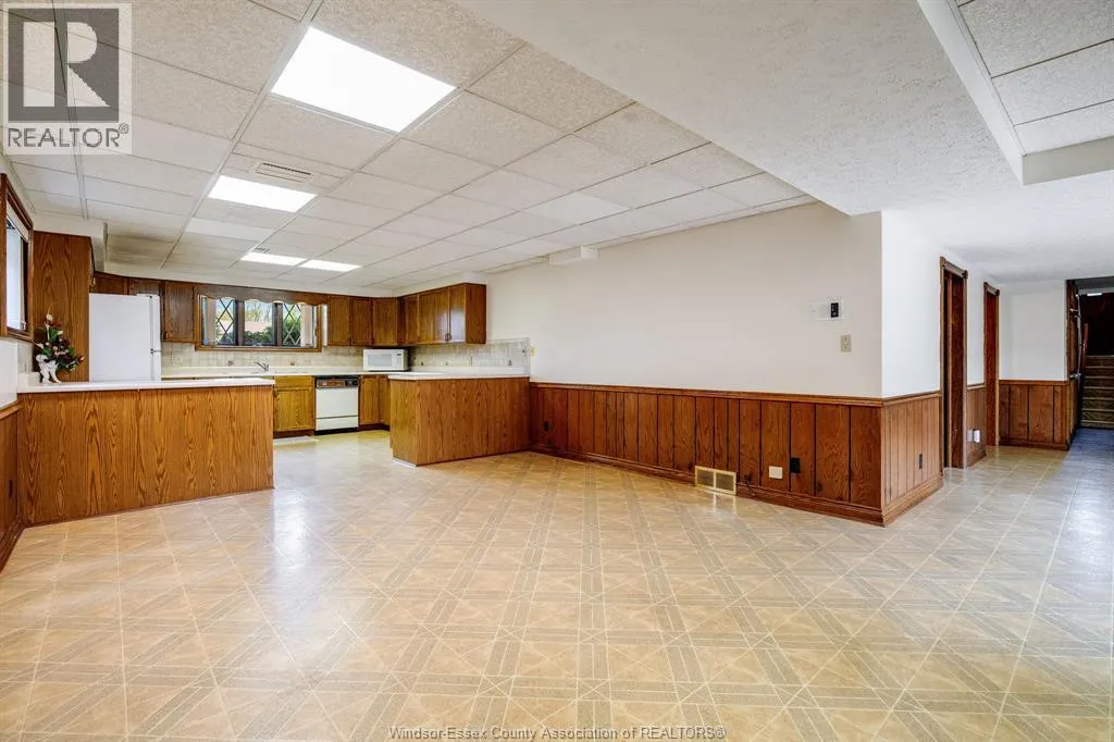 5 Lucy CRESCENT