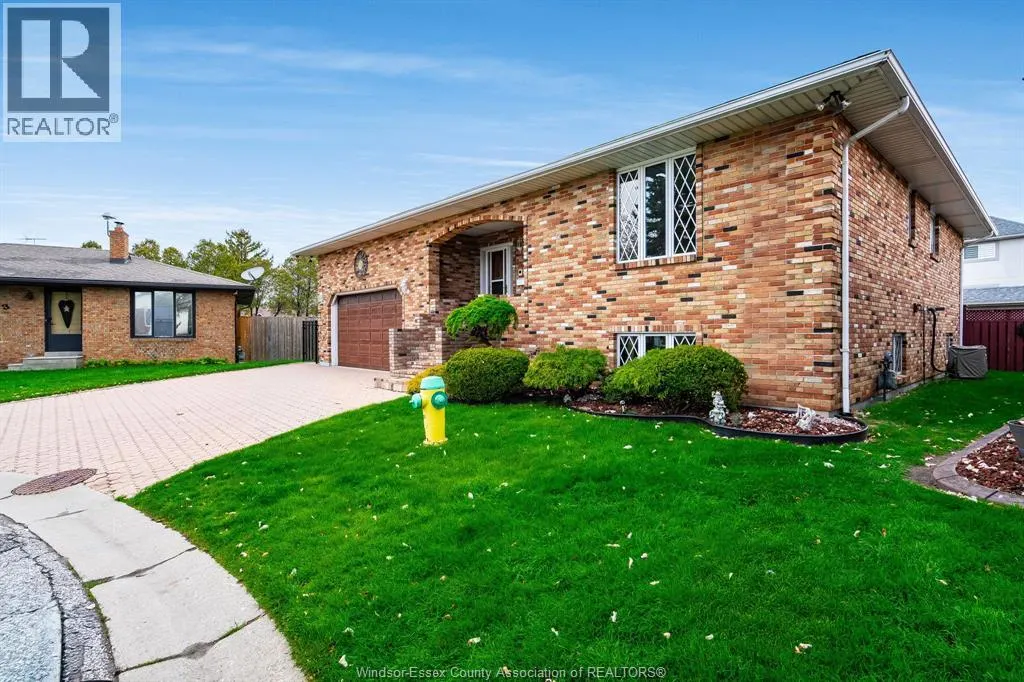 5 Lucy CRESCENT