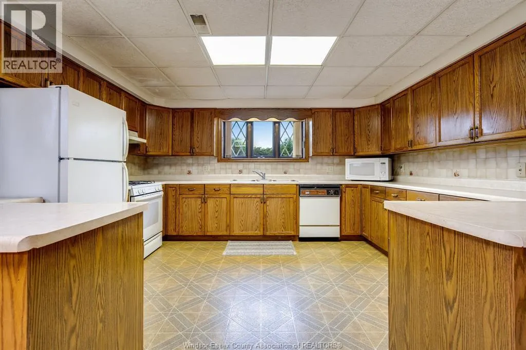 5 Lucy CRESCENT
