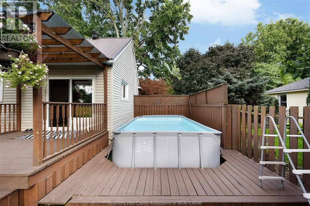 1331 CLOVELLY DRIVE