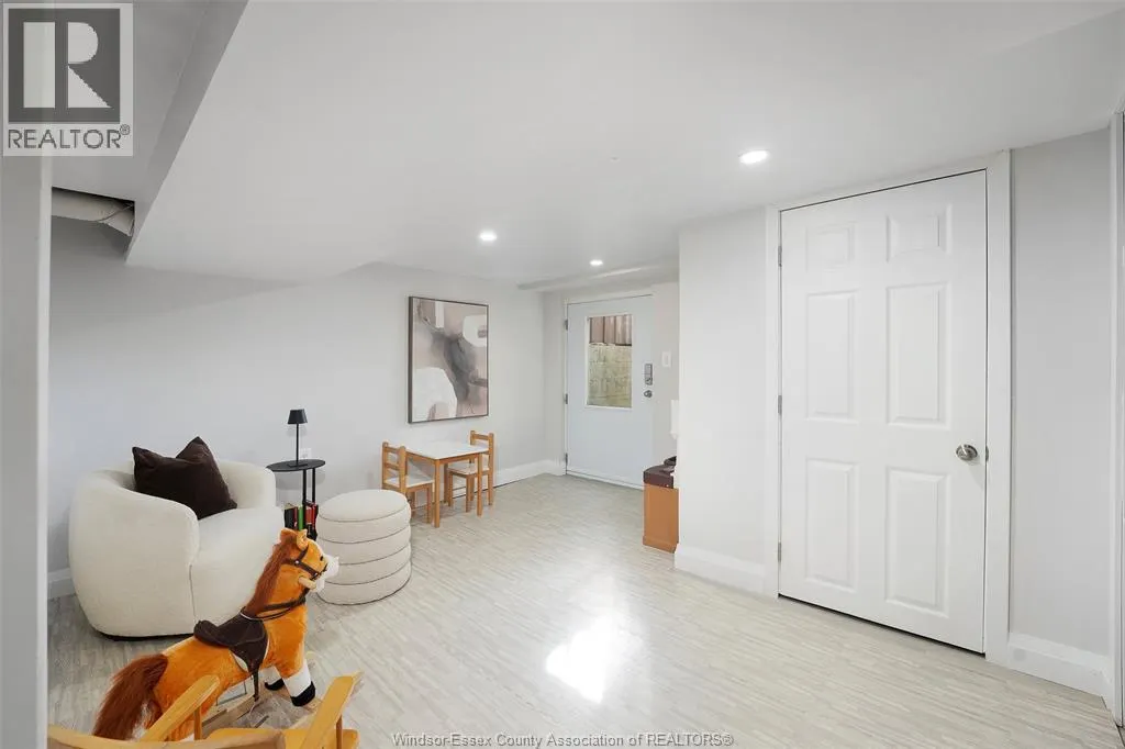 1331 CLOVELLY DRIVE