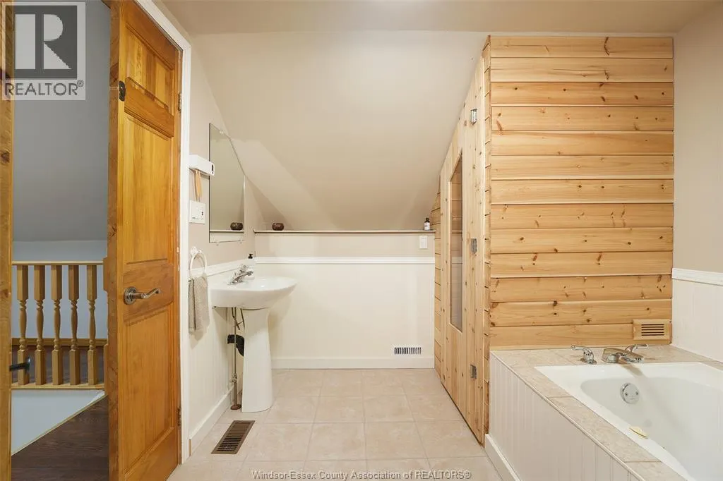 1331 CLOVELLY DRIVE